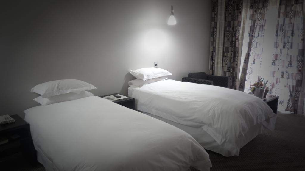 Black Mountain Leisure And Conference Hotel Groothoek Экстерьер фото
