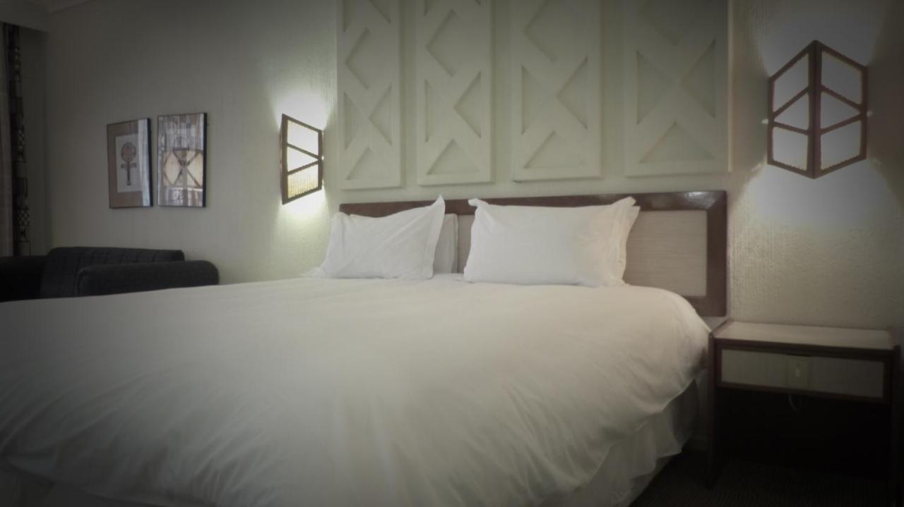 Black Mountain Leisure And Conference Hotel Groothoek Экстерьер фото
